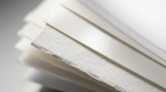 Papiers fine art et baryté avec textures variées pour tirage photographique professionnel